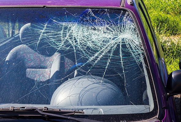 Causes for Car Windscreen Cracks and Chips  Top10Cars